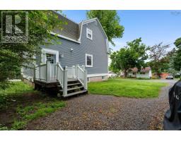4pc Bathroom - 40 School Street, Pictou, NS B0K1H0 Photo 10