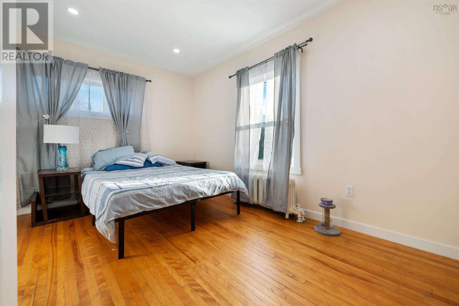 132 Almont Avenue - 38
