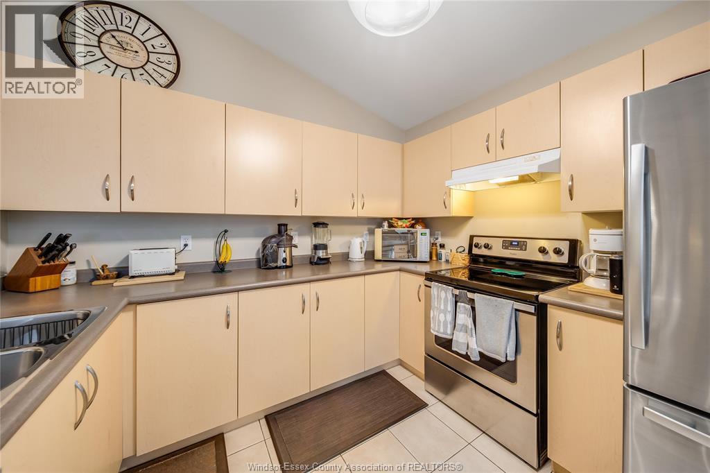 1739 CASTLETON AVENUE - 17