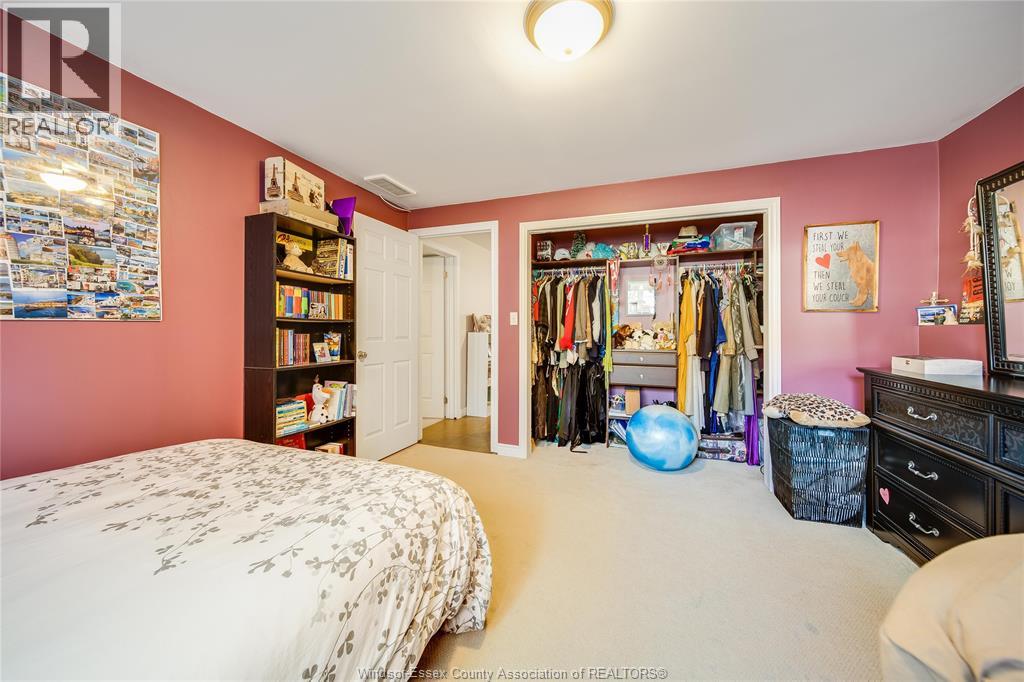 1739 CASTLETON AVENUE - 33
