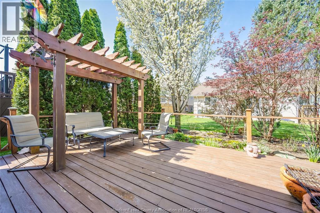 1739 CASTLETON AVENUE - 40