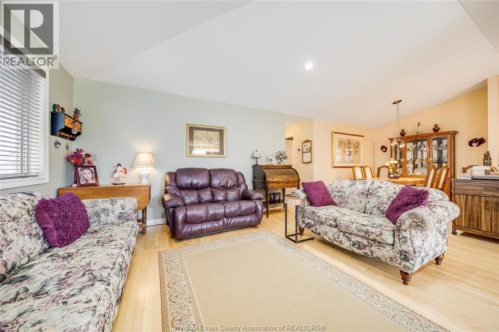 1739 CASTLETON AVENUE - 8