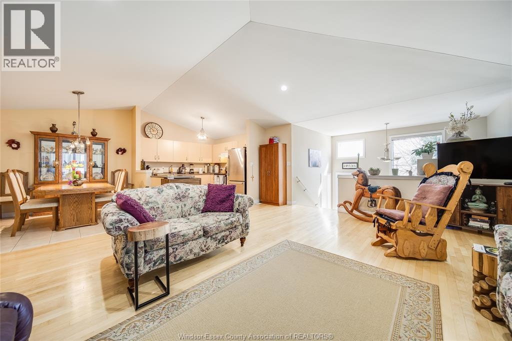 1739 CASTLETON AVENUE - 9