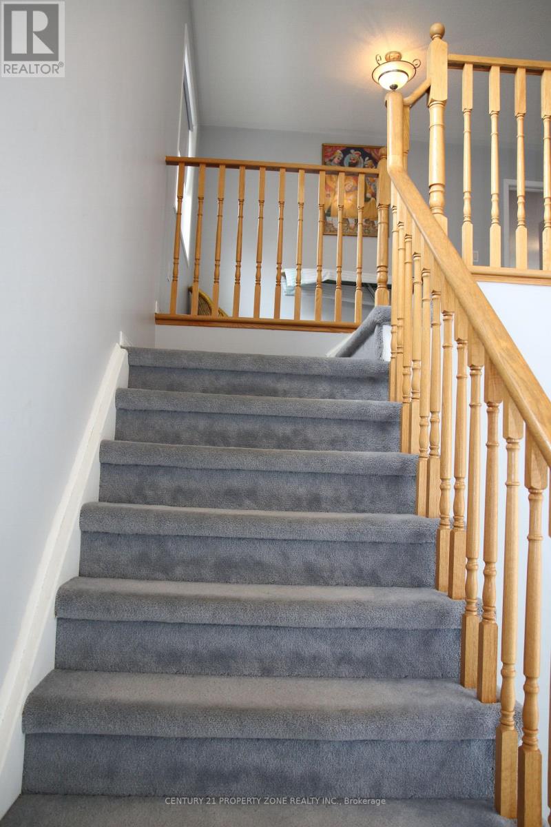 24 SWEET CLOVER CRESCENT - 15