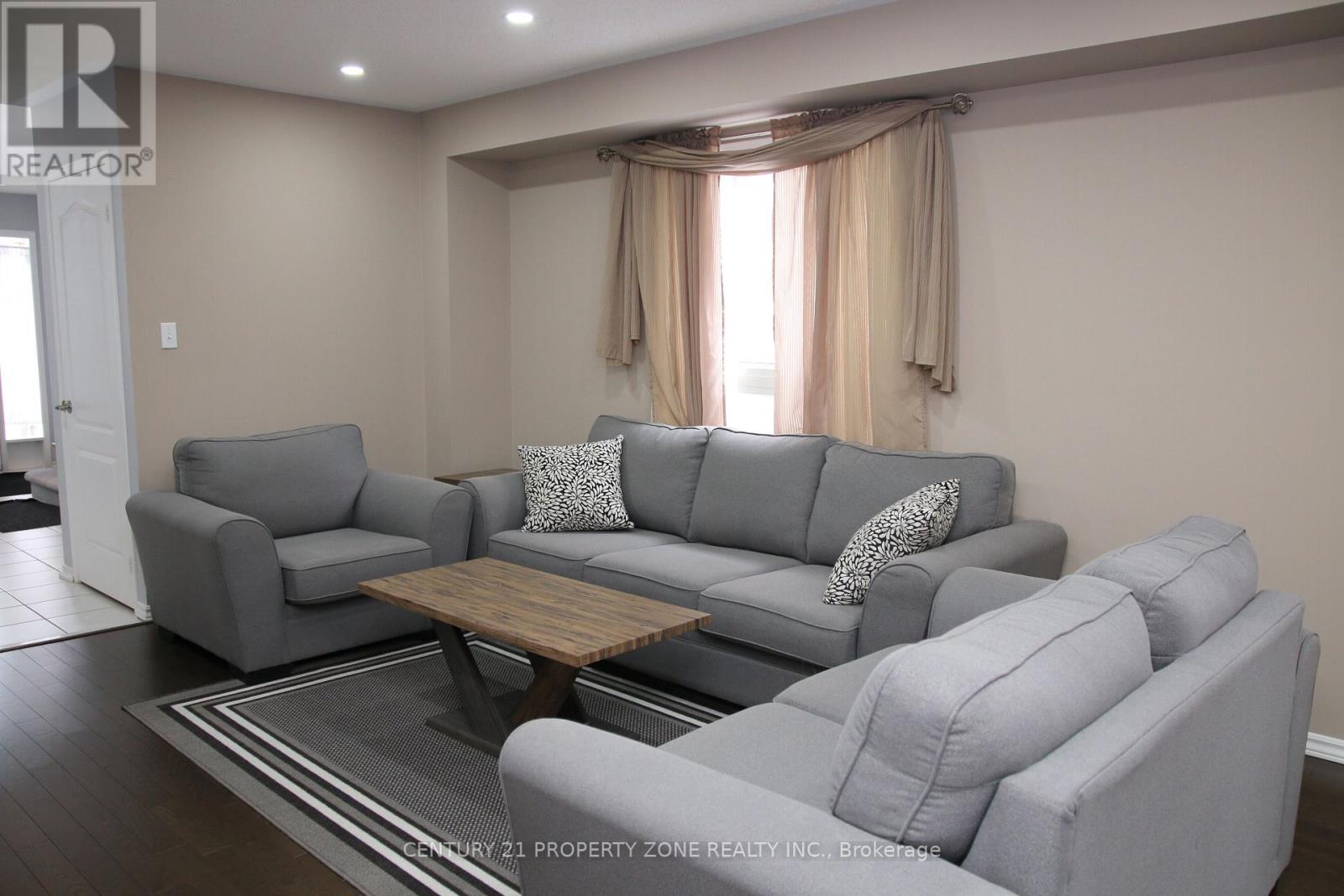 24 SWEET CLOVER CRESCENT - 12
