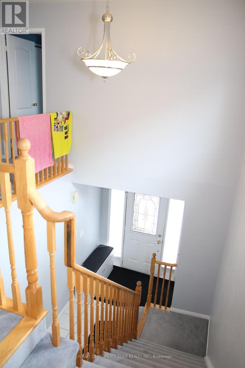 24 SWEET CLOVER CRESCENT - 16