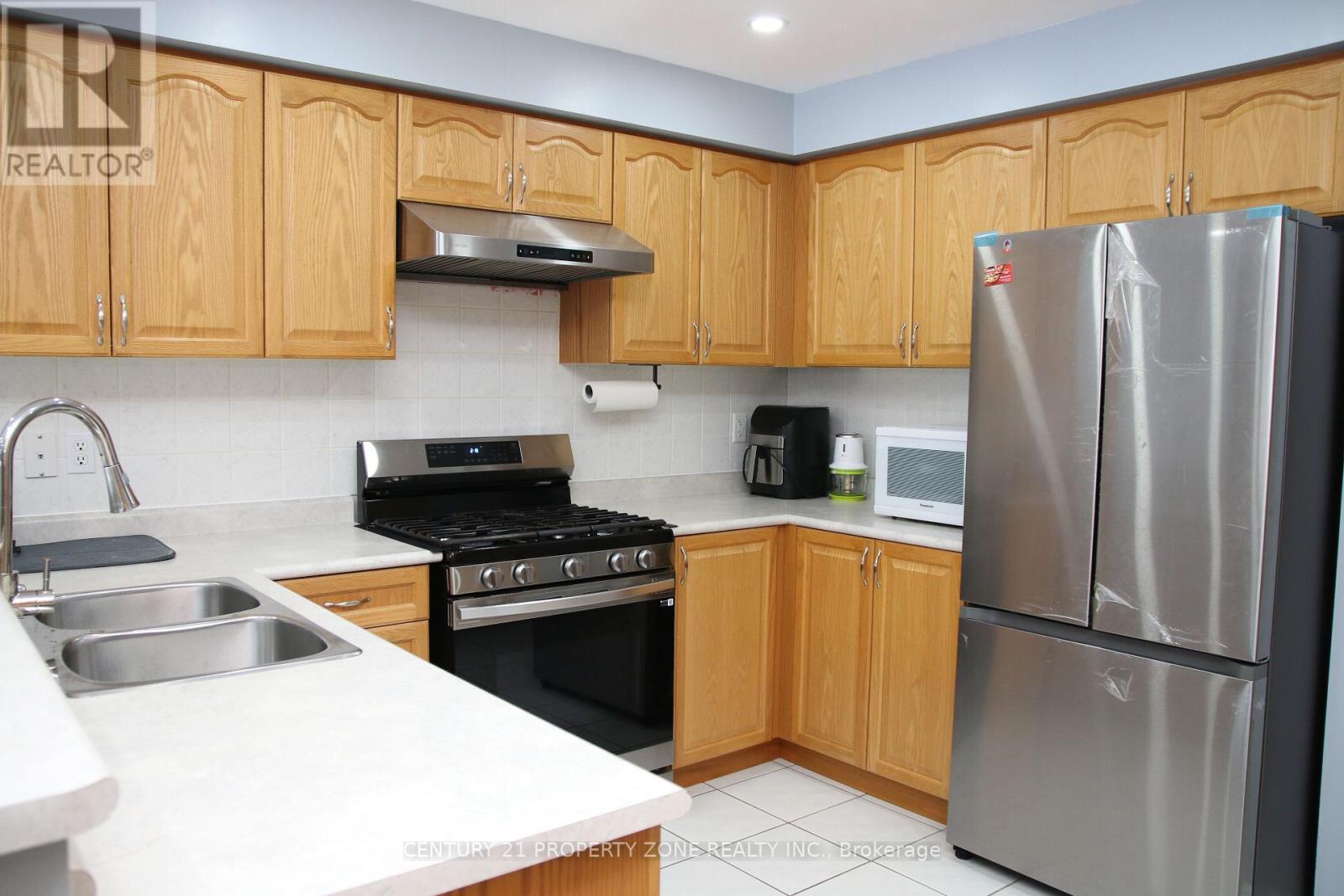 24 SWEET CLOVER CRESCENT - 4