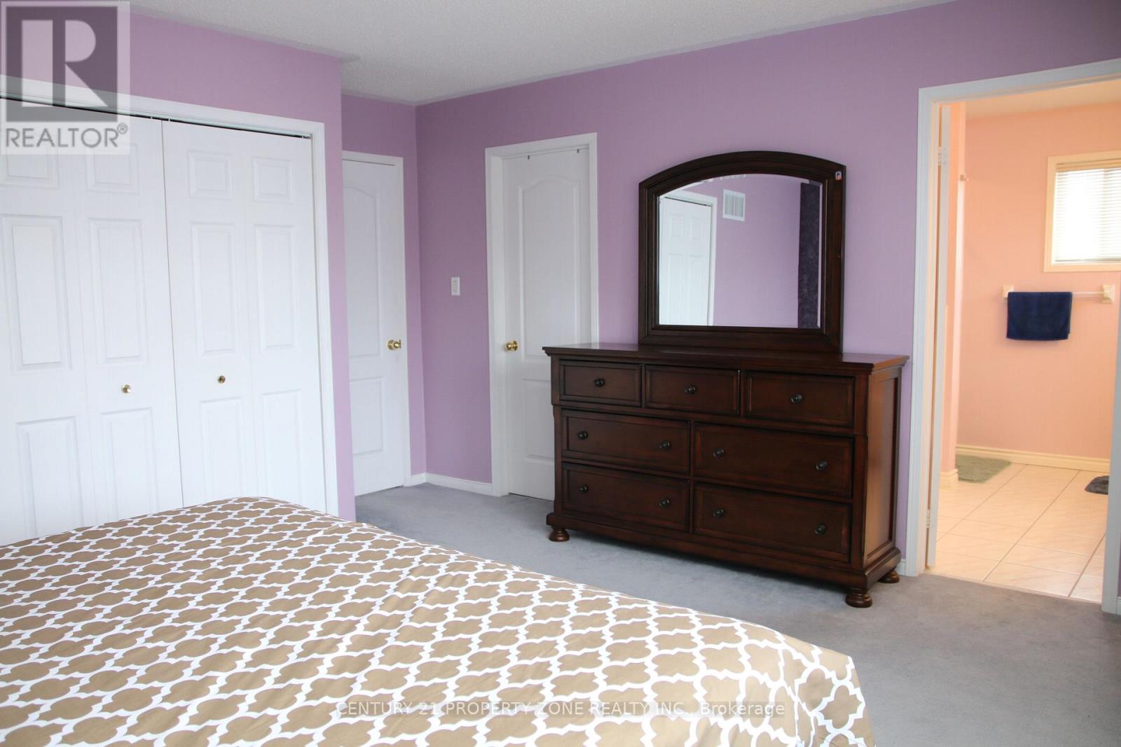 24 SWEET CLOVER CRESCENT - 21