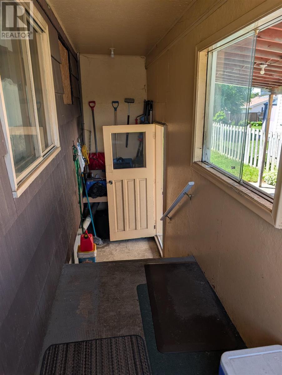 6 Darwin AVE - 19