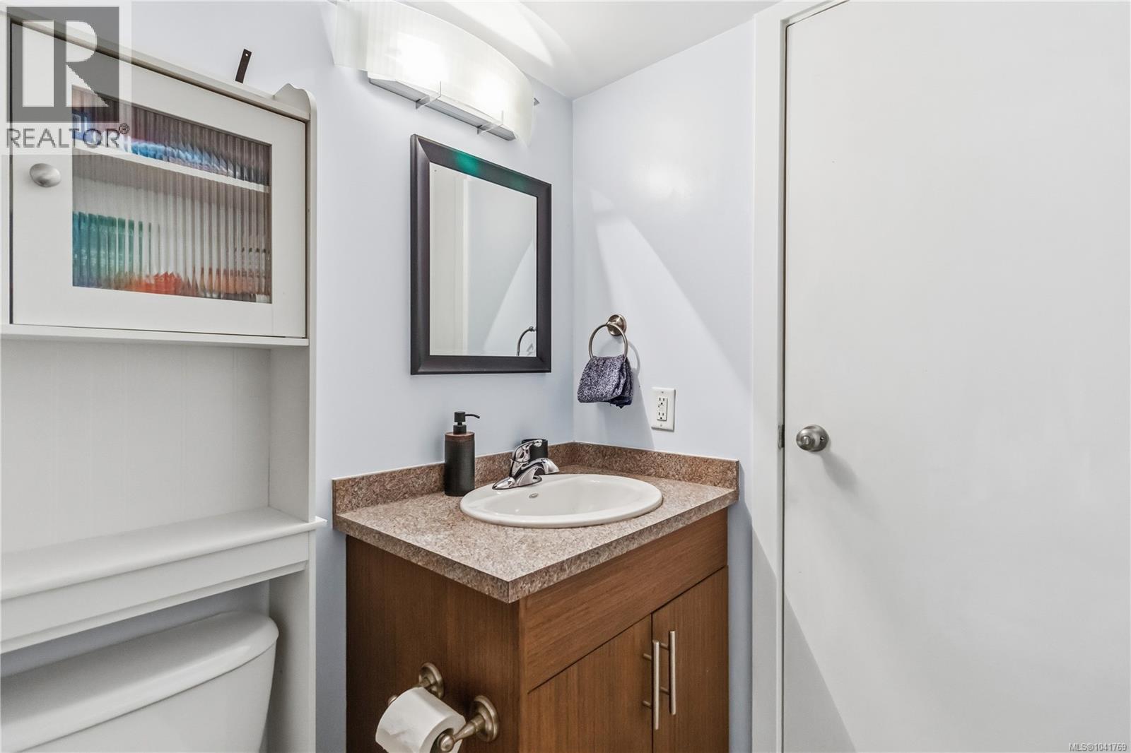 #203 3800 Quadra St - 19