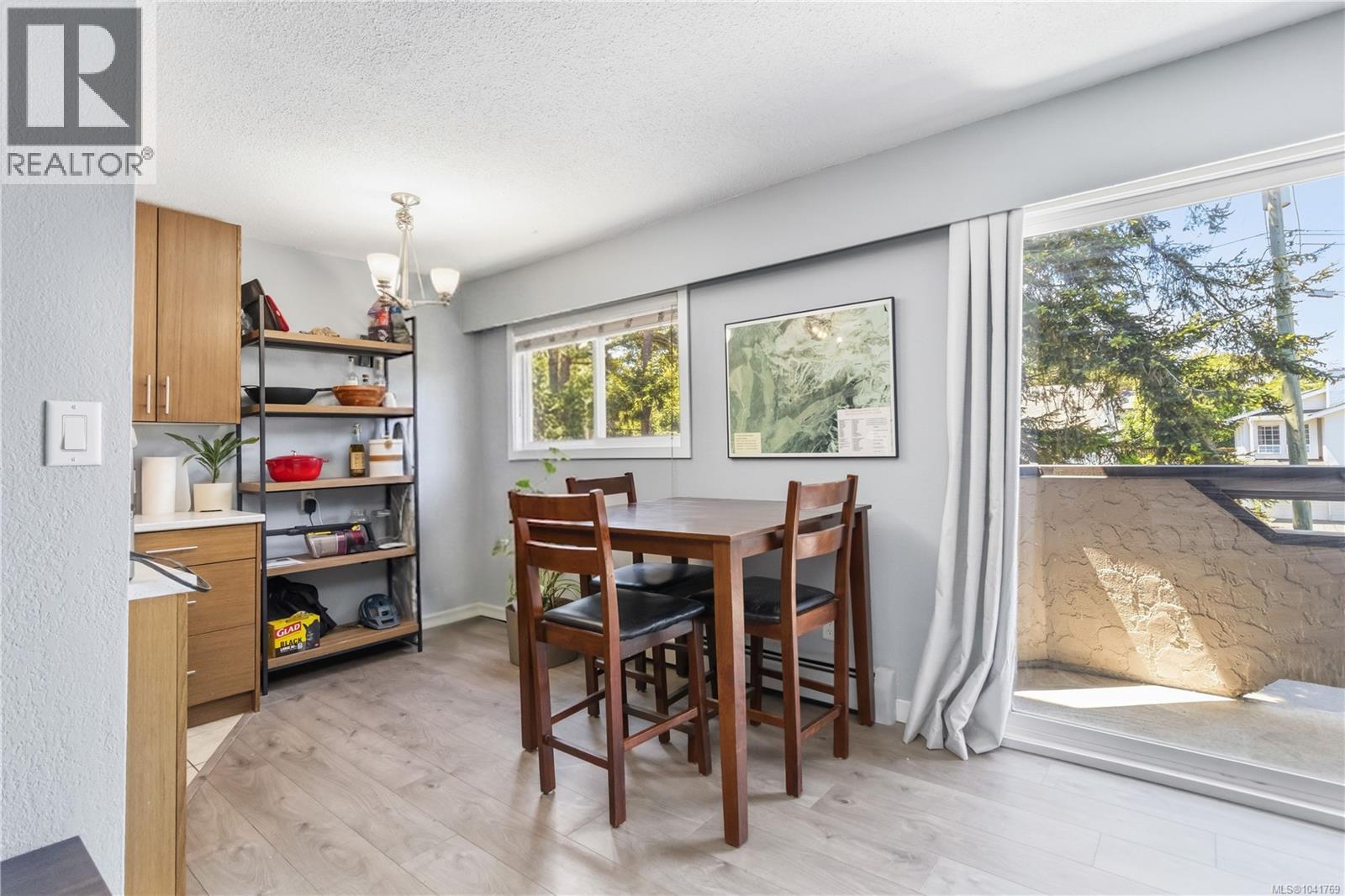 #203 3800 Quadra St - 7