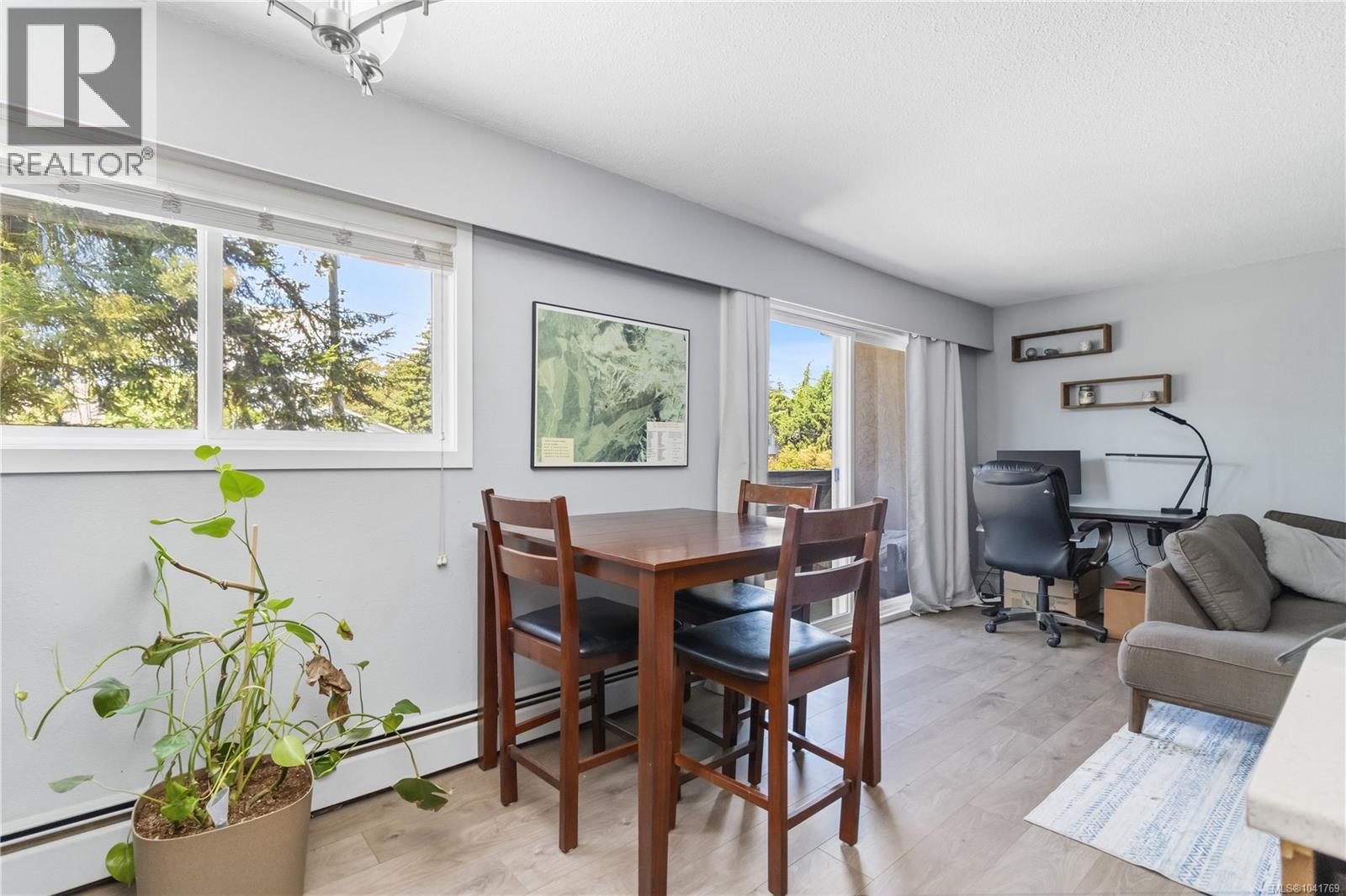 #203 3800 Quadra St - 8