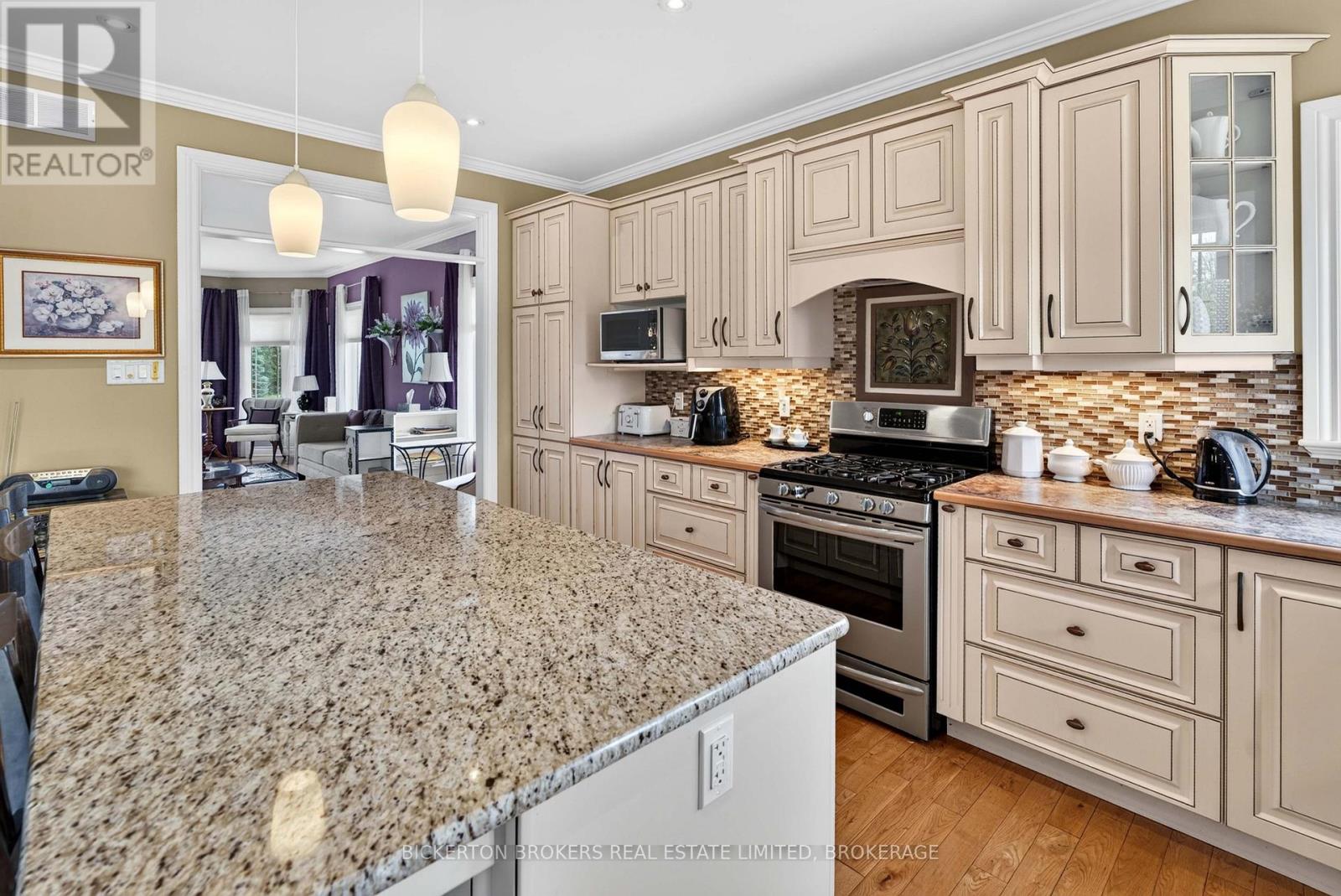 14 APPLE BLOSSOM DRIVE - 18