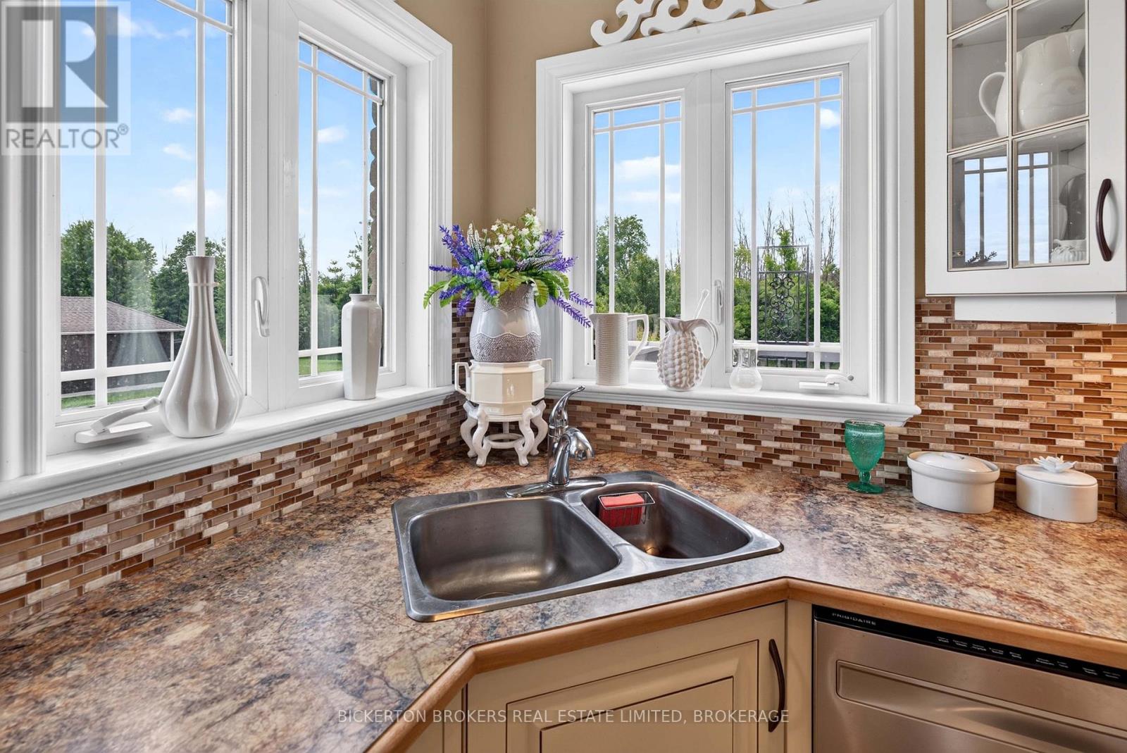14 APPLE BLOSSOM DRIVE - Image 20