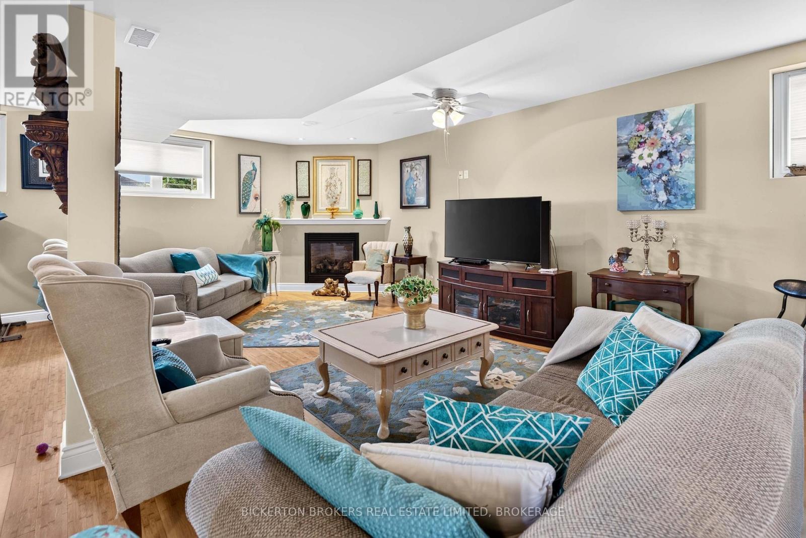 14 APPLE BLOSSOM DRIVE - 39