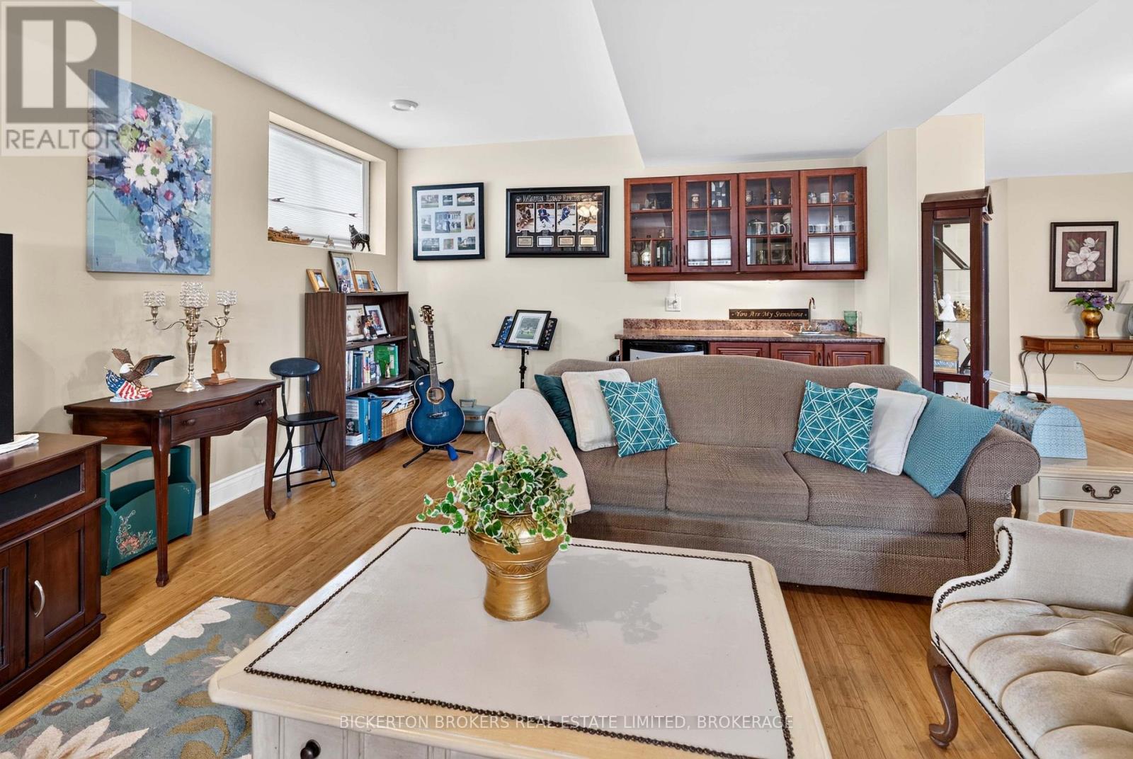14 APPLE BLOSSOM DRIVE - 41