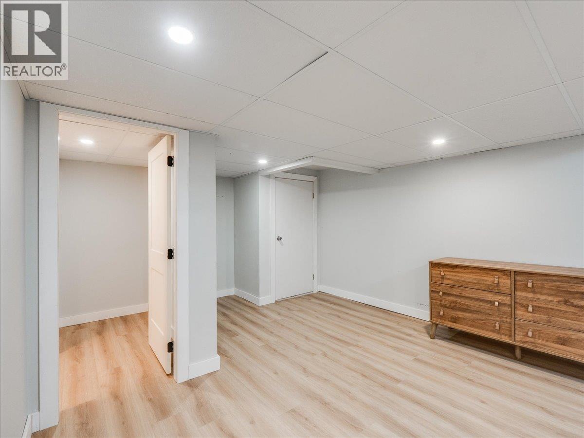 1727 Circle Street, Trail