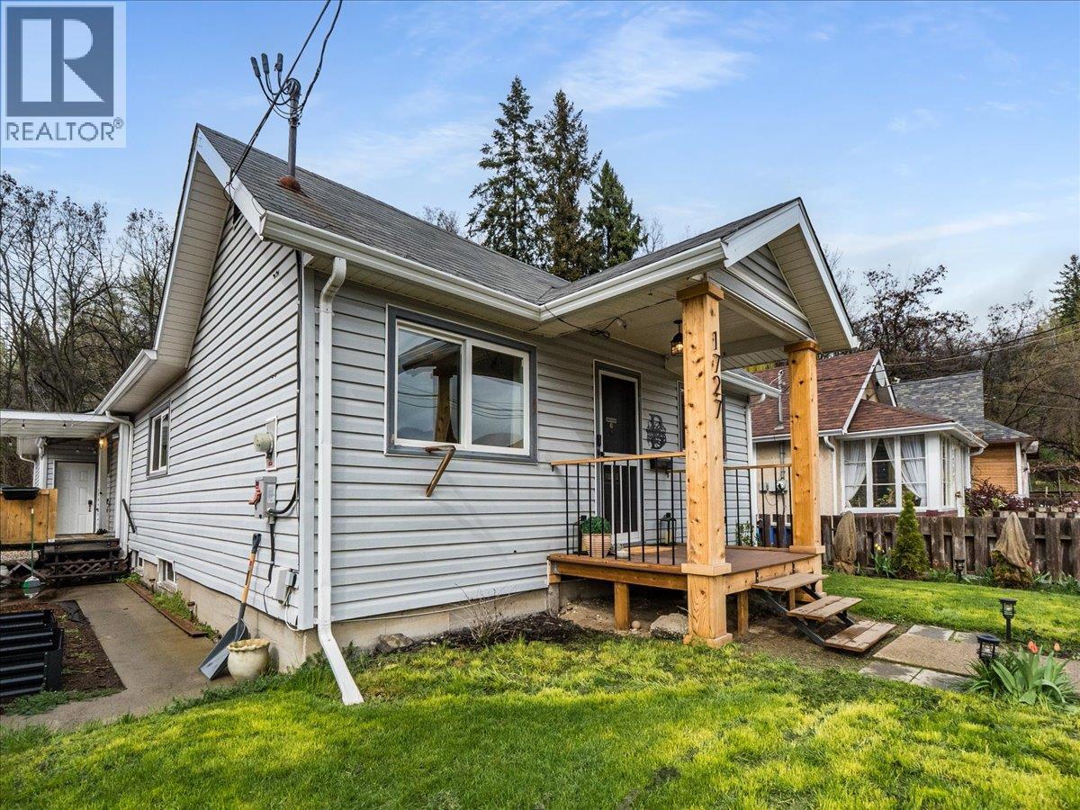 1727 Circle Street, Trail