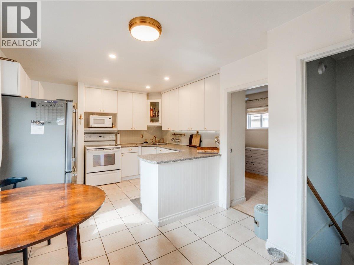 1727 Circle Street, Trail