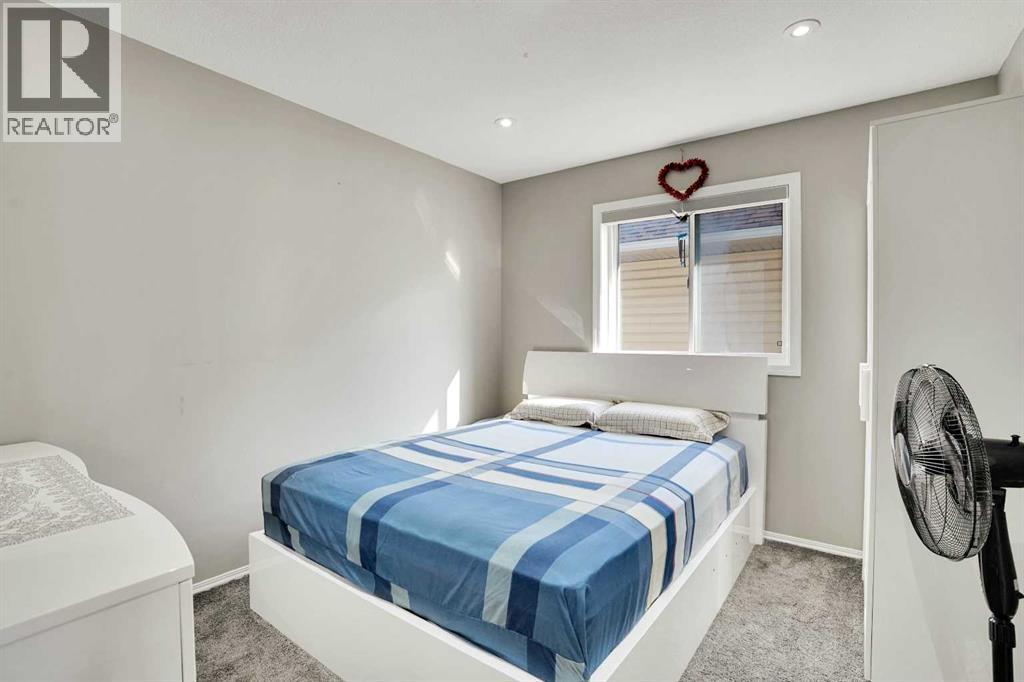 151 Saddlehorn Close NE - 23