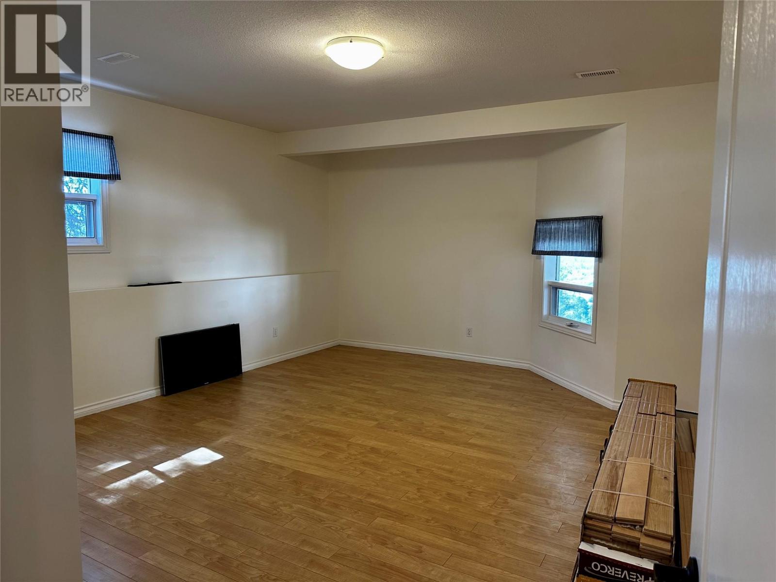 #21 880 Christina Place - 19