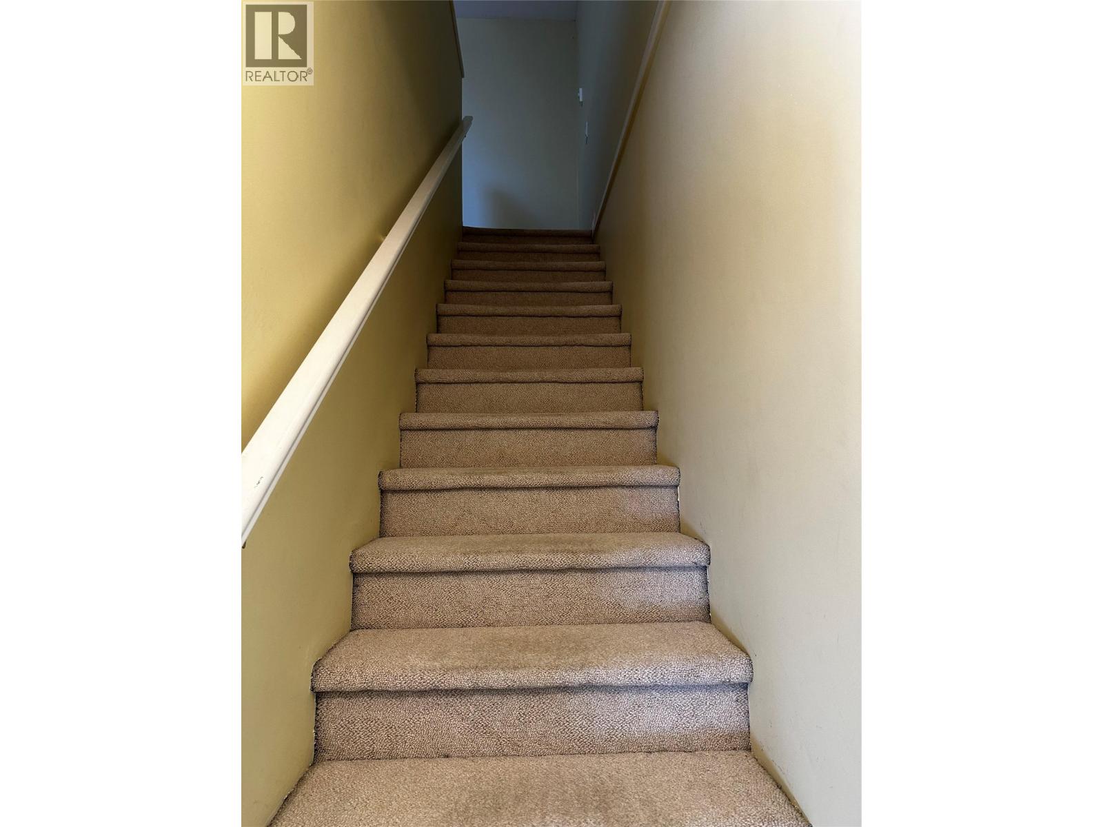 #21 880 Christina Place - 33