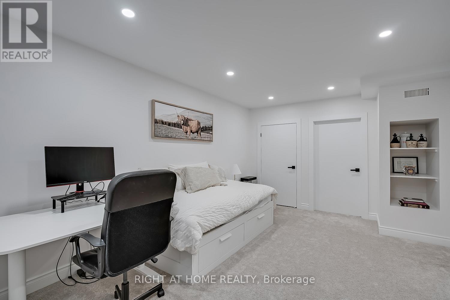 2033 TRAWDEN WAY - 20
