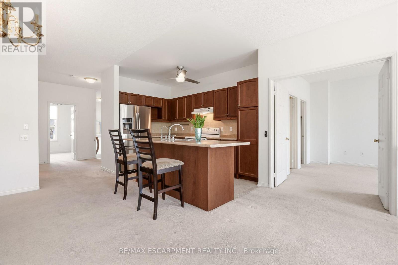#40 4400 MILLCROFT PARK DRIVE - 18