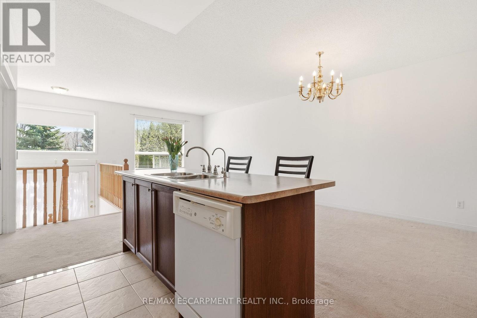 #40 4400 MILLCROFT PARK DRIVE - 21