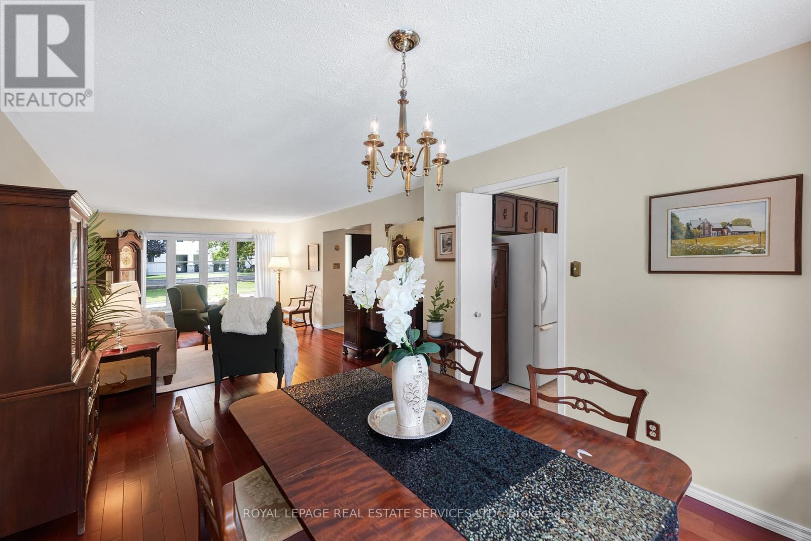 88 GERMORDA DRIVE - 11