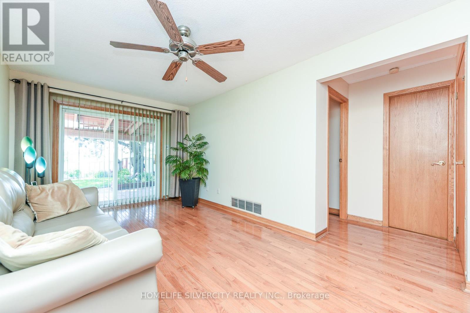 7378 BYBROOK DRIVE - 32