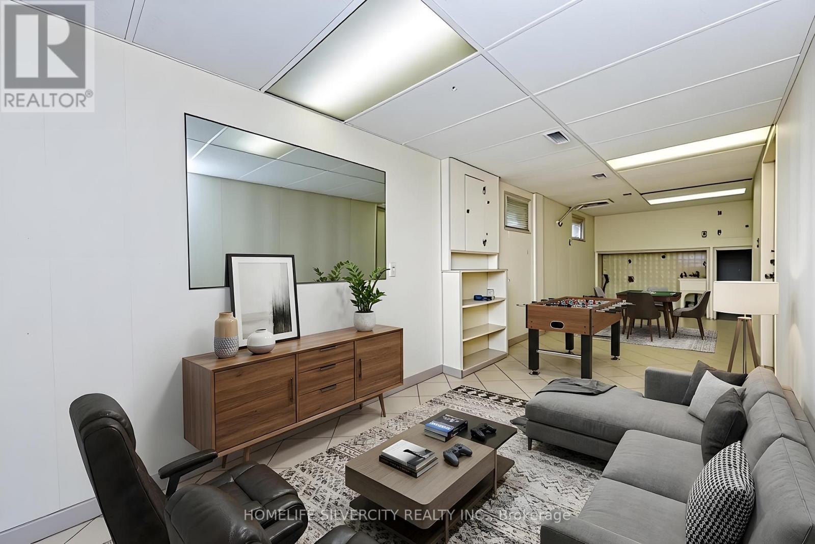 7378 BYBROOK DRIVE - 44