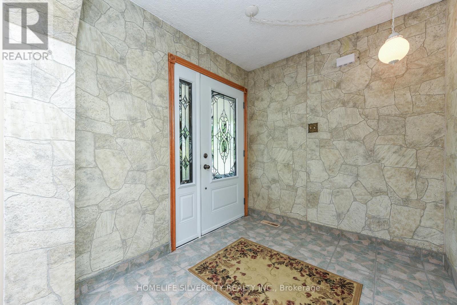 7378 BYBROOK DRIVE - 6