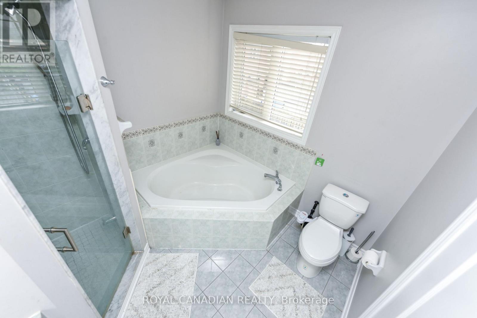 29 DEWSIDE DRIVE - 26