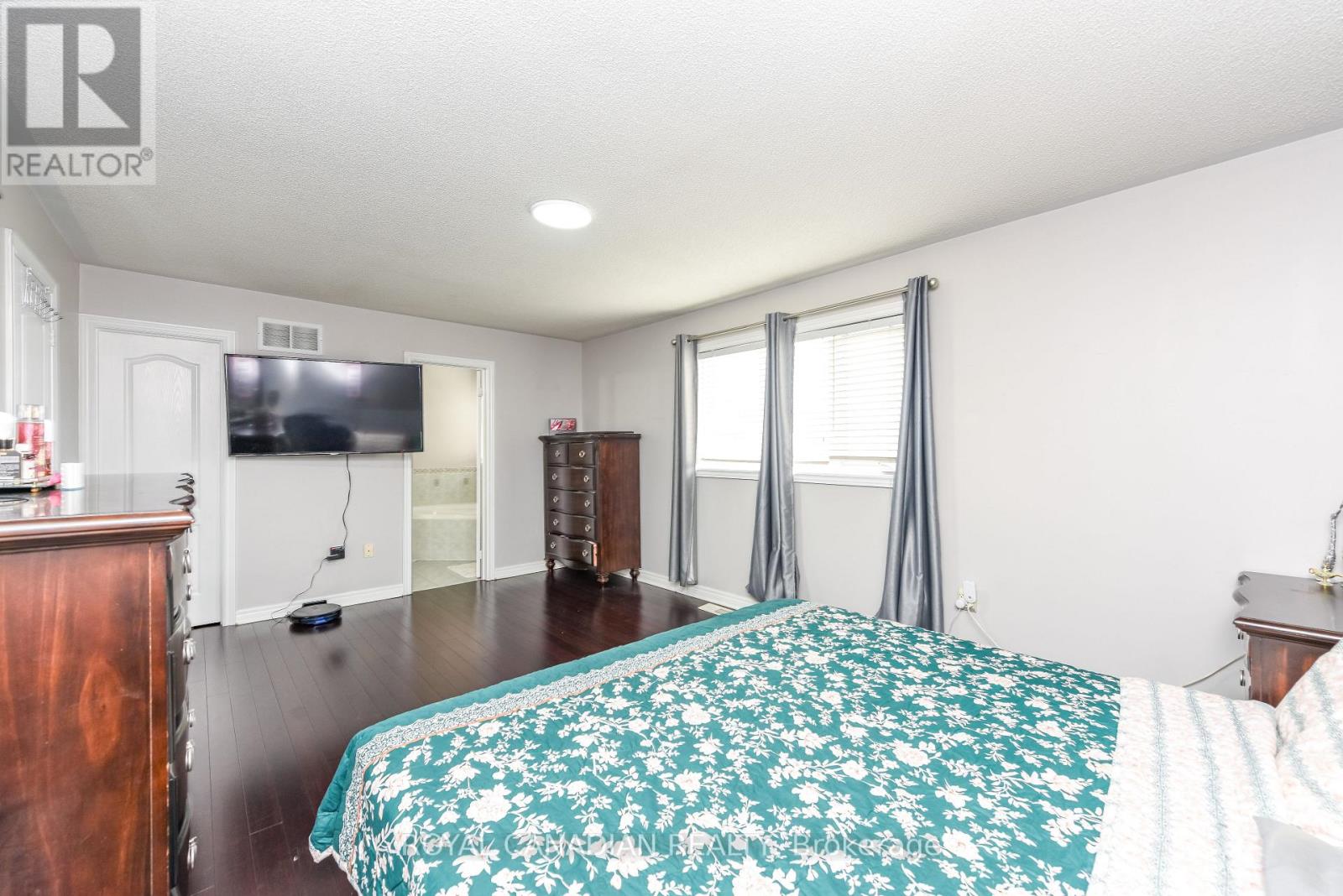 29 DEWSIDE DRIVE - 27