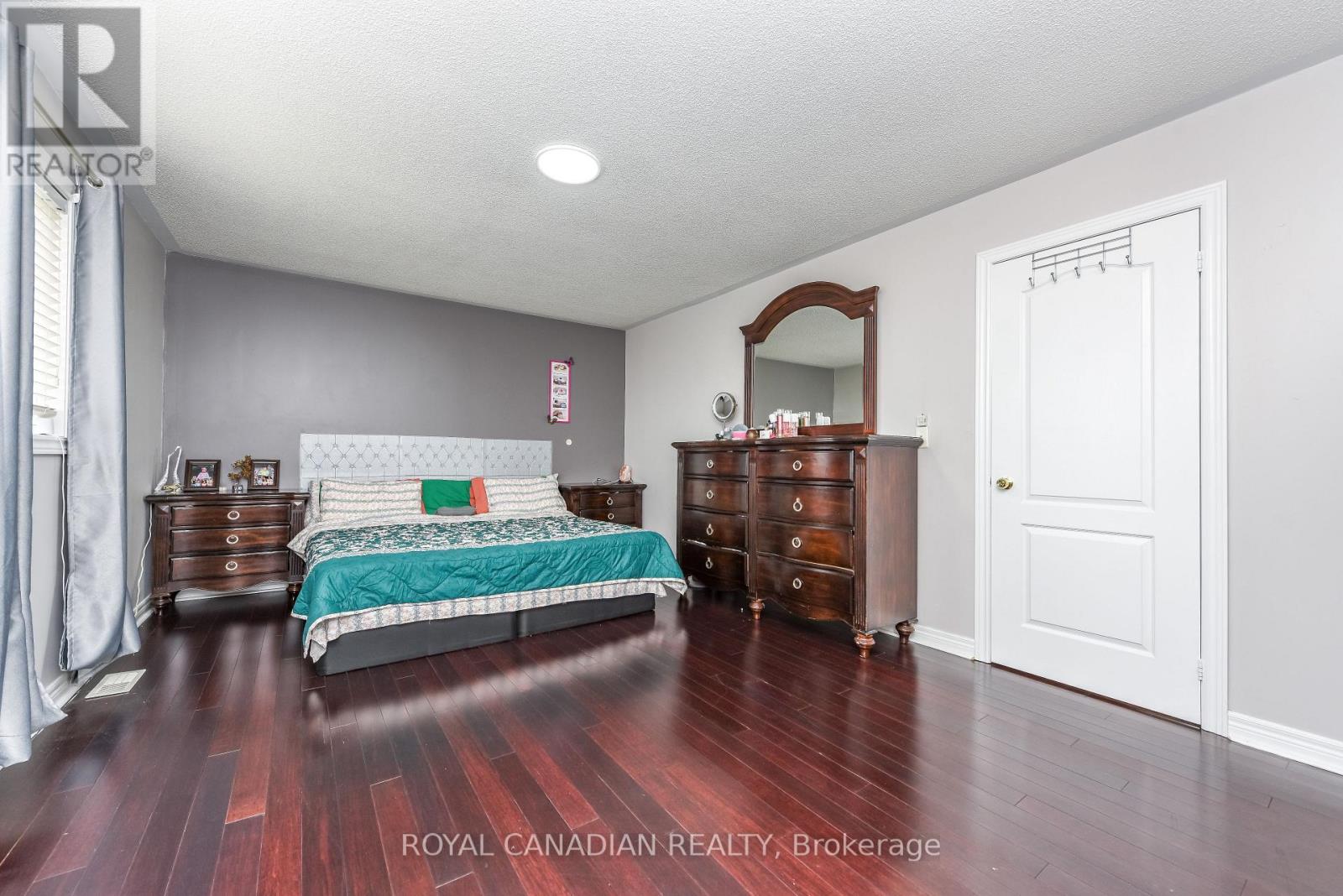 29 DEWSIDE DRIVE - 28