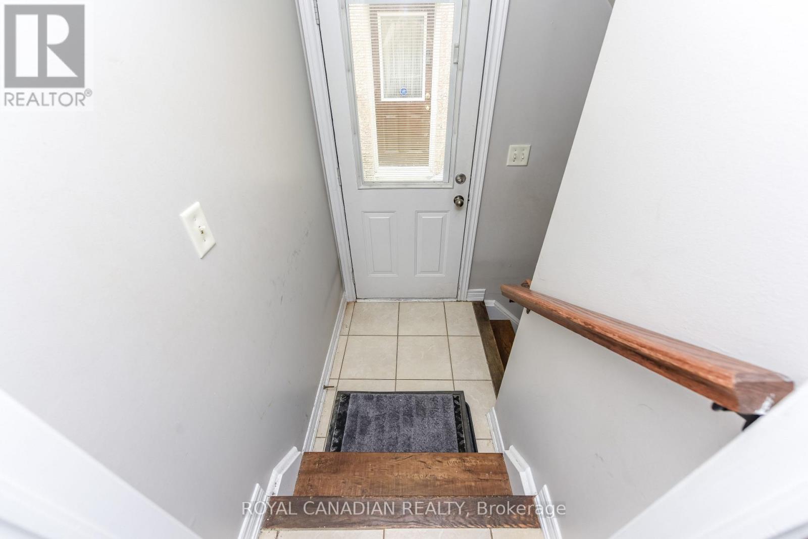 29 DEWSIDE DRIVE - 30