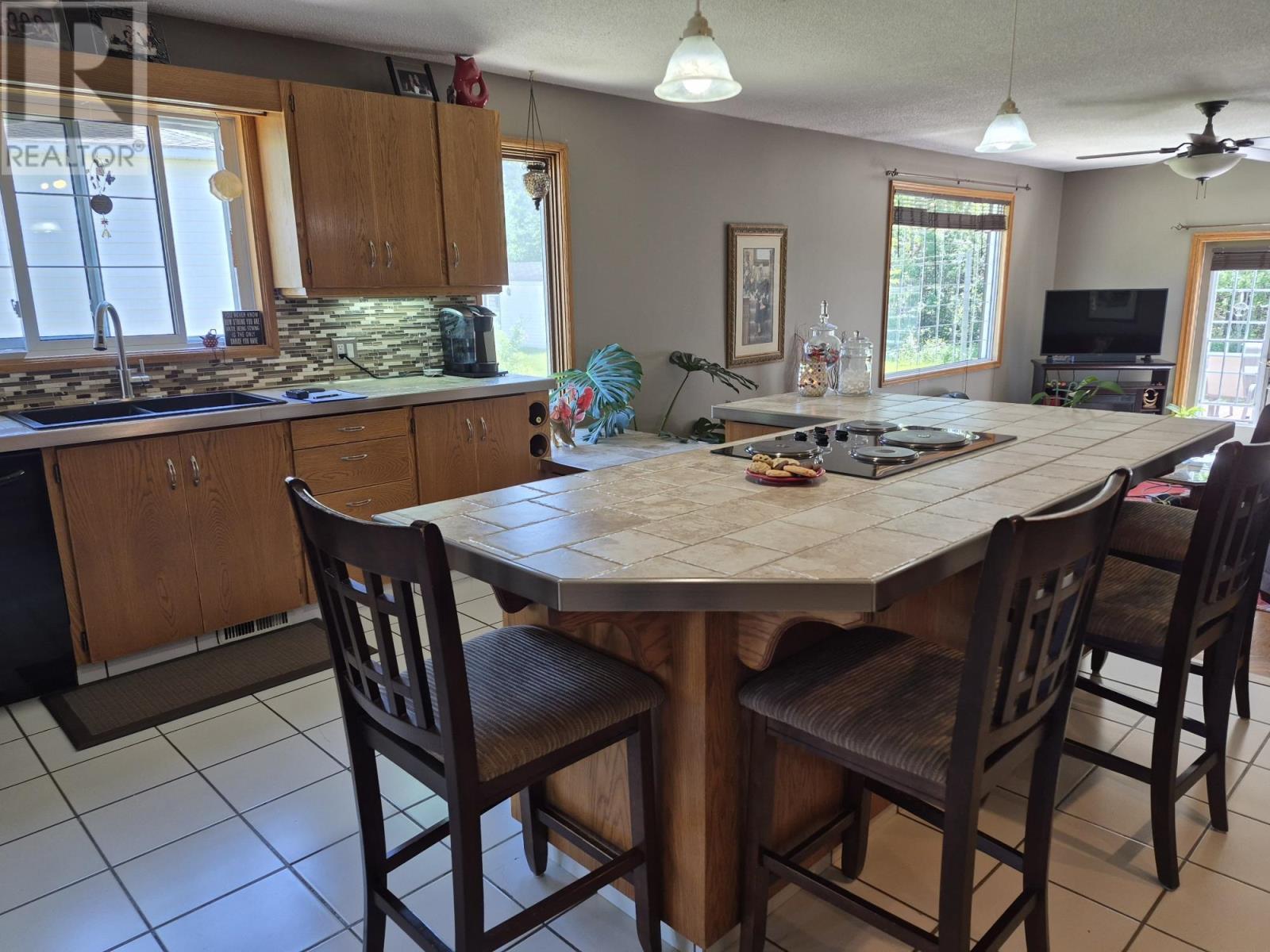 104 Centennial Drive - 10