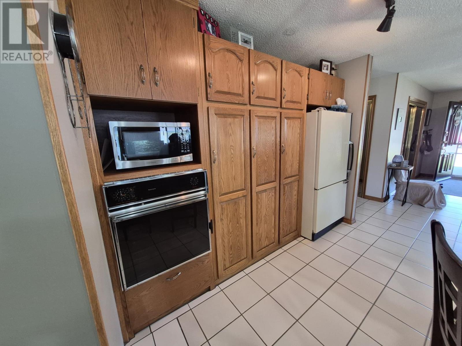 104 Centennial Drive - 12