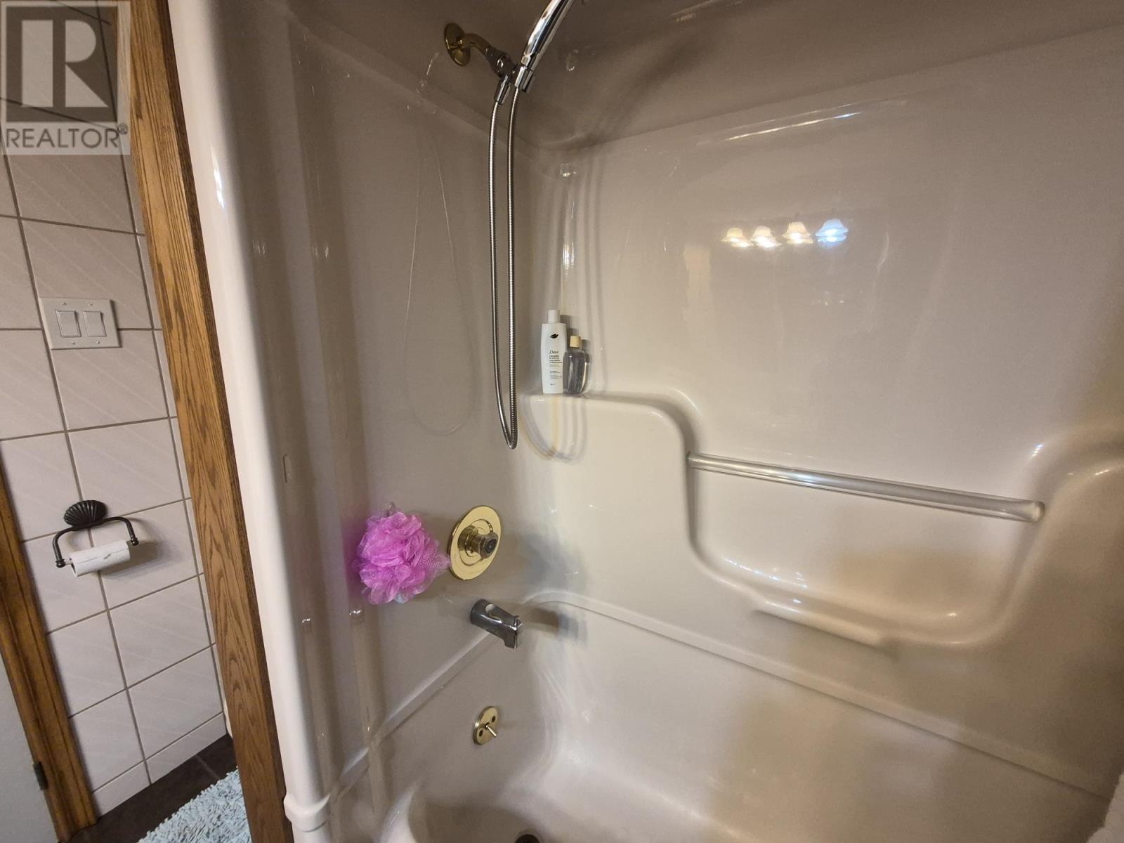 104 Centennial Drive - 18