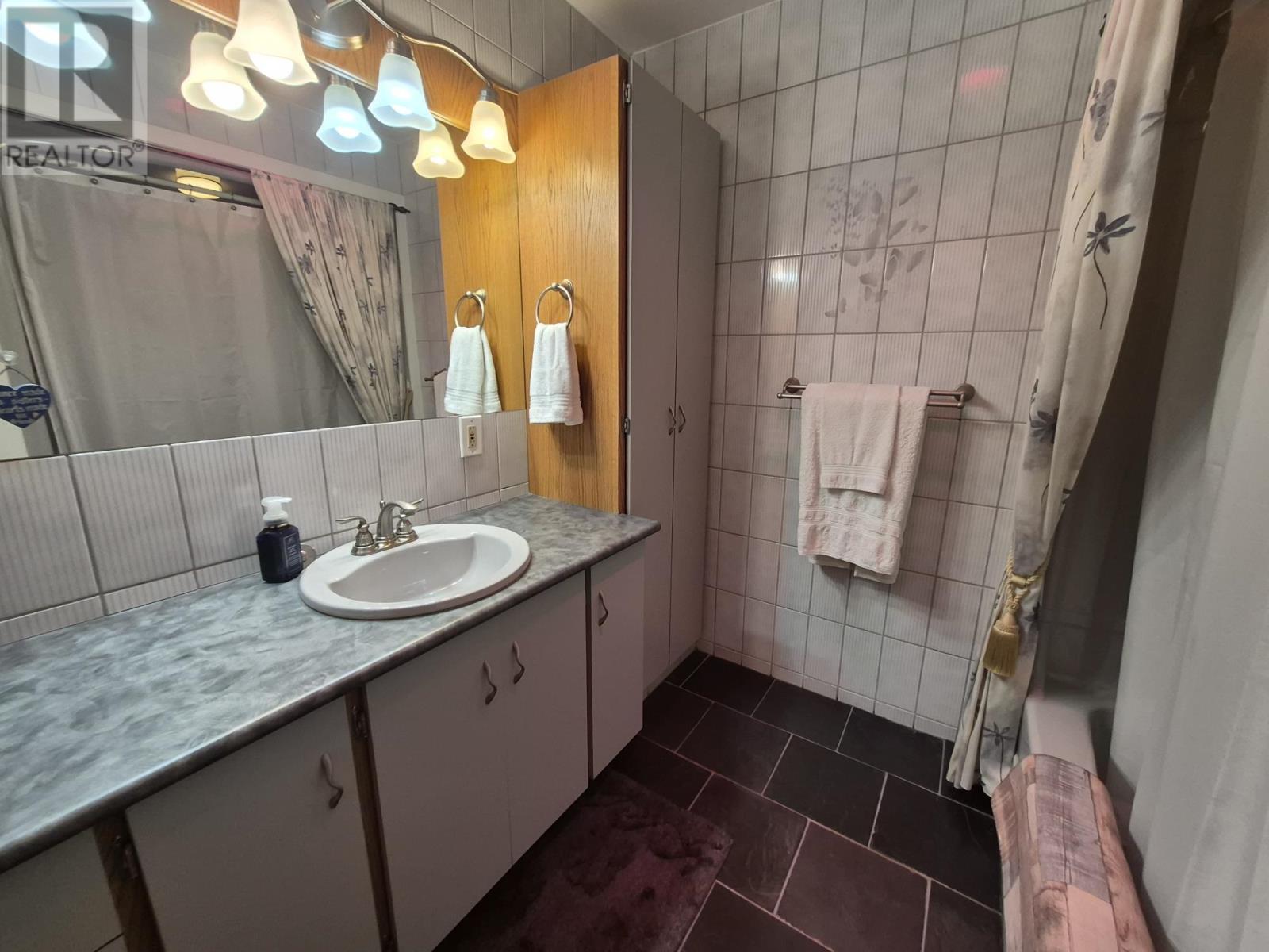 104 Centennial Drive - 24