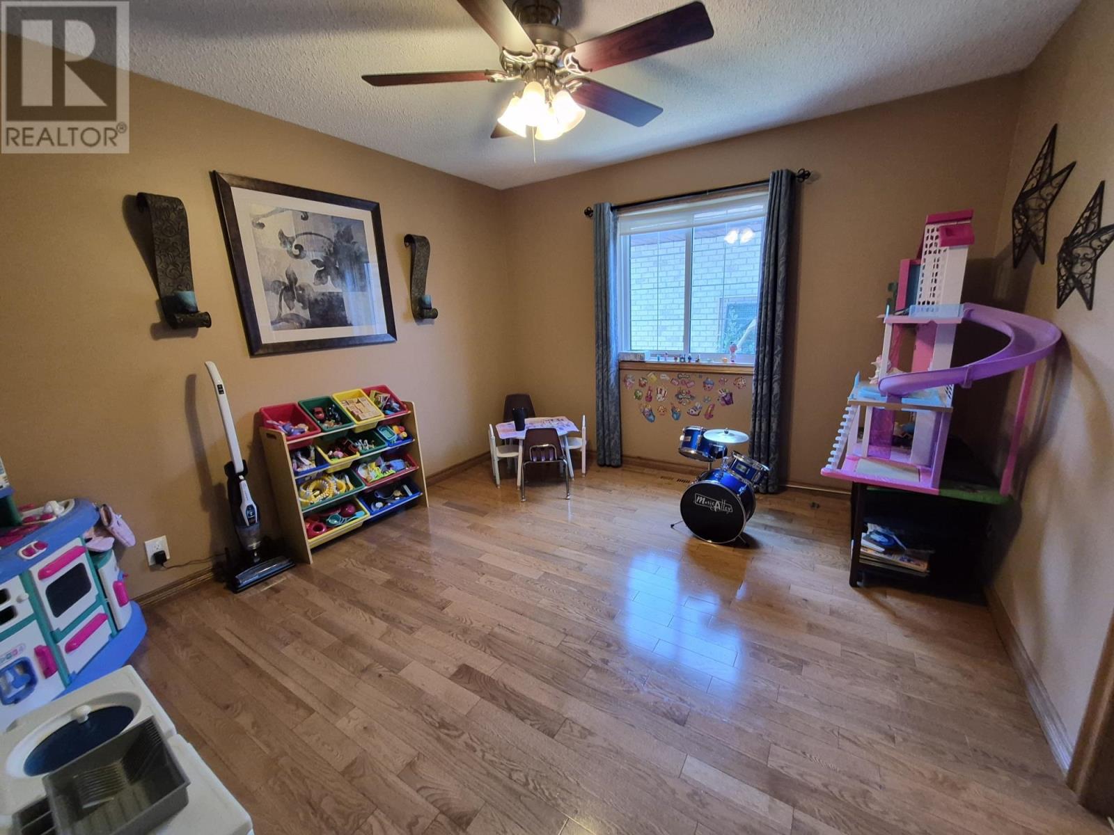 104 Centennial Drive - 31