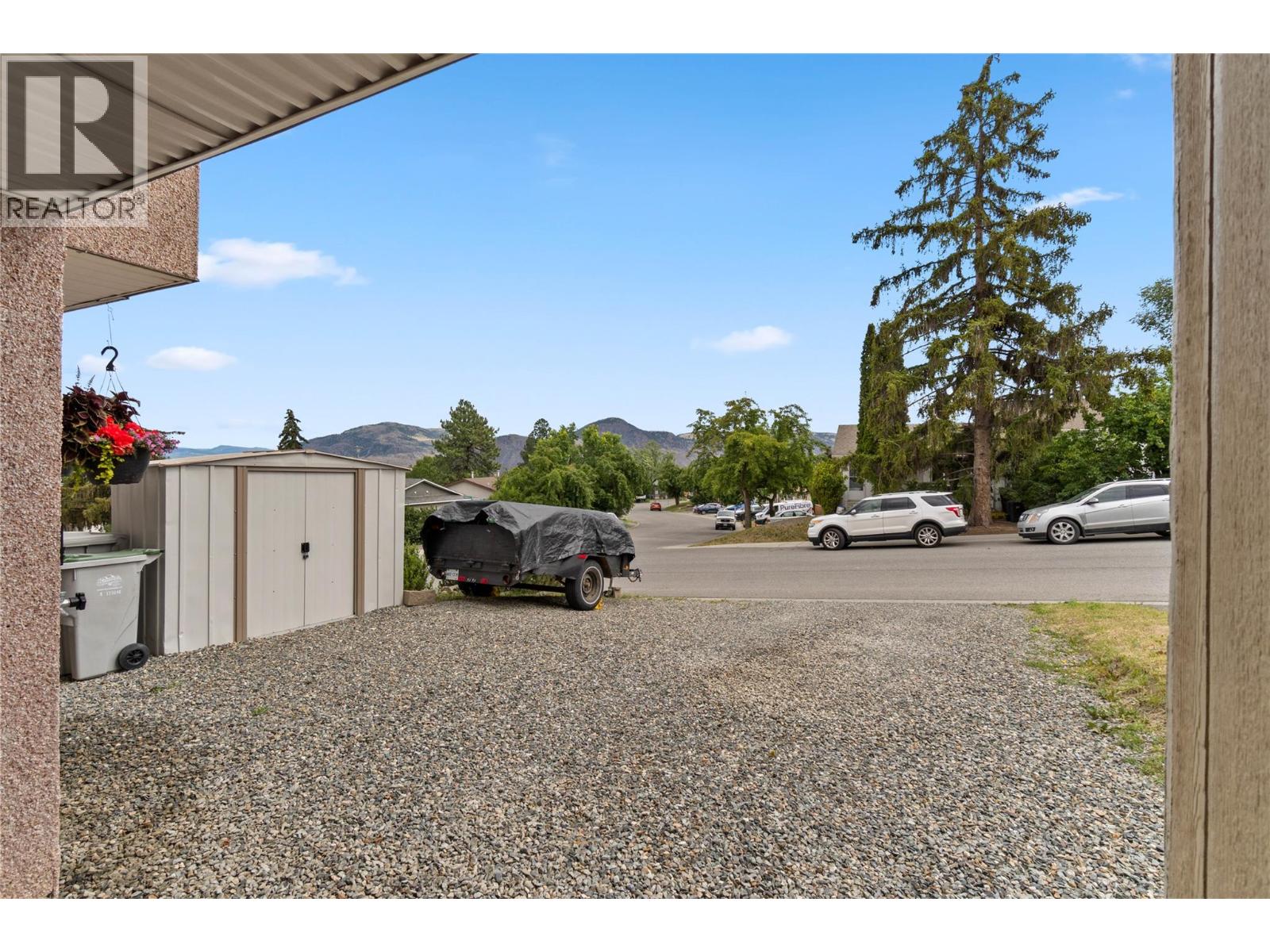333 WADDINGTON Drive - Image 24