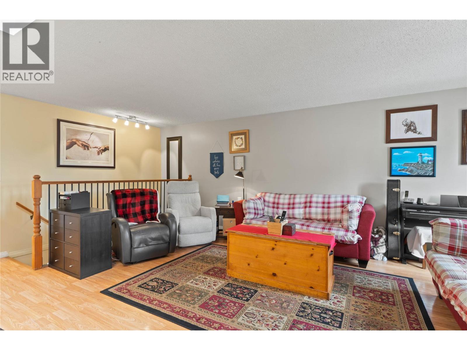 333 WADDINGTON Drive - Image 4