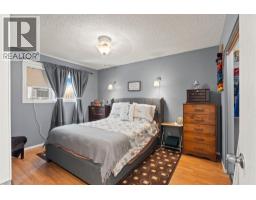 4pc Bathroom - 333 Waddington Drive, Kamloops, BC V2E1S3 Photo 10