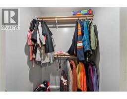 333 Waddington Drive, Kamloops, BC V2E1S3 Photo 12