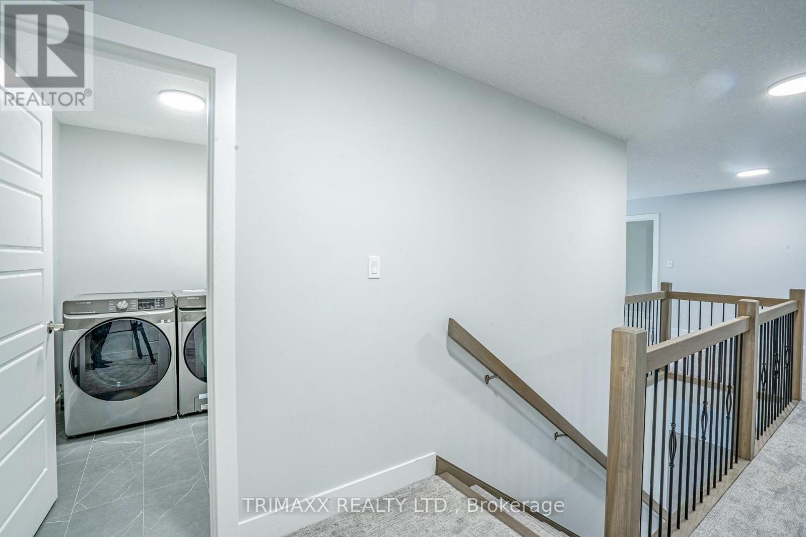188 FOXBOROUGH PLACE - 21