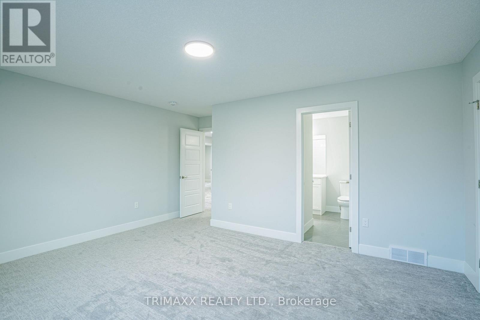 188 FOXBOROUGH PLACE - 39