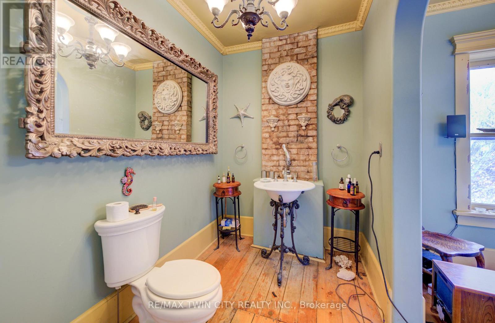 3506 HURON ROAD - 21