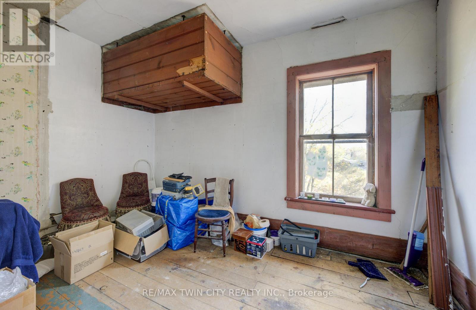 3506 HURON ROAD - 23